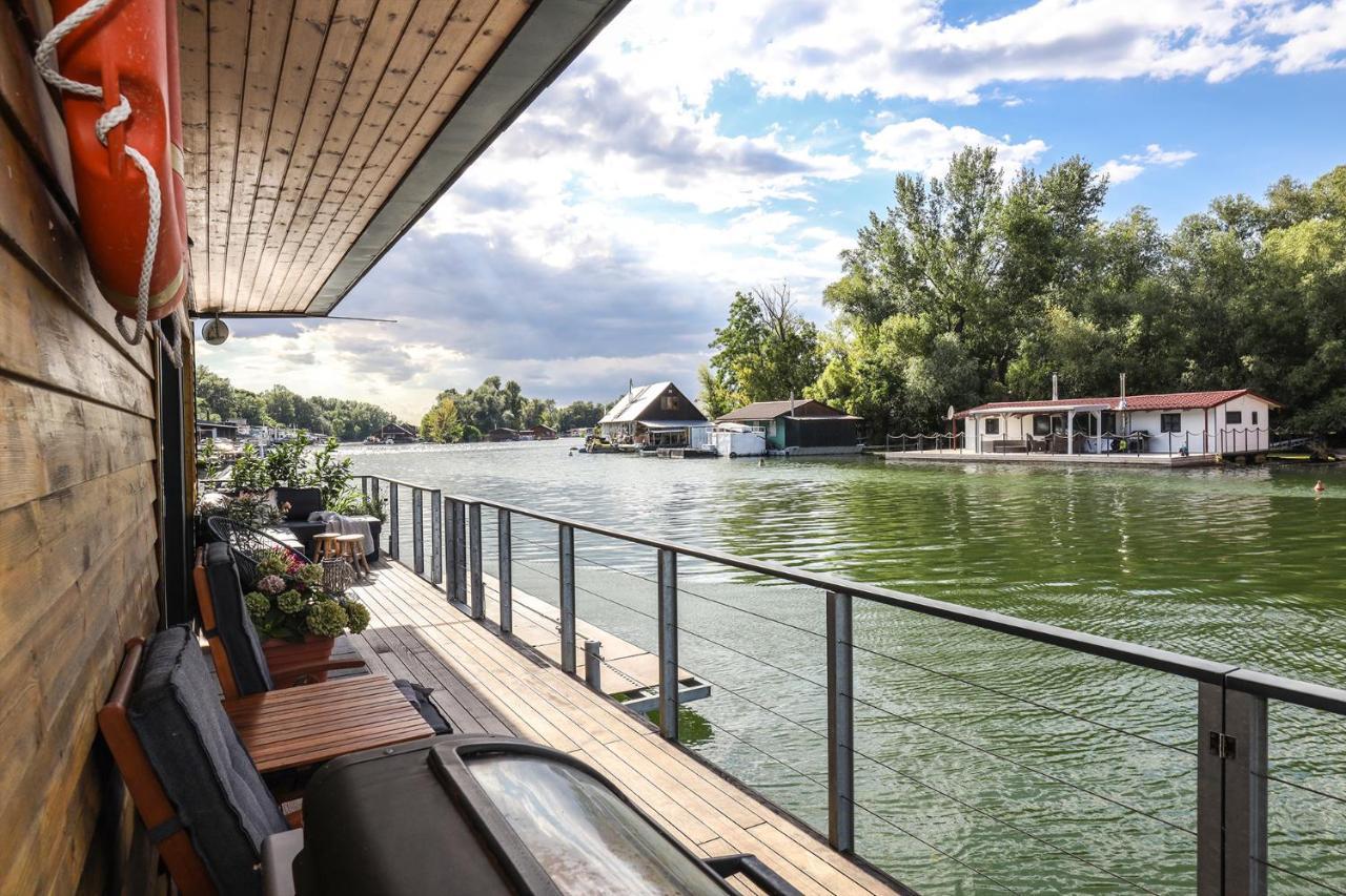 Villa Hausbot U Rybara A Kacky à Bratislava Extérieur photo