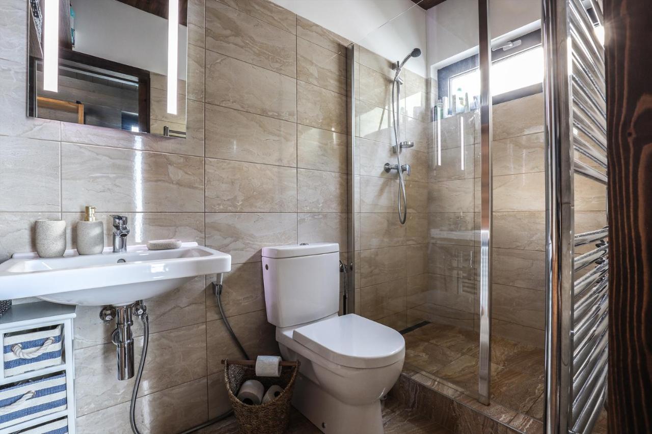 Villa Hausbot U Rybara A Kacky à Bratislava Extérieur photo