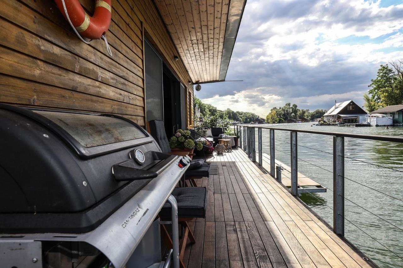 Villa Hausbot U Rybara A Kacky à Bratislava Extérieur photo