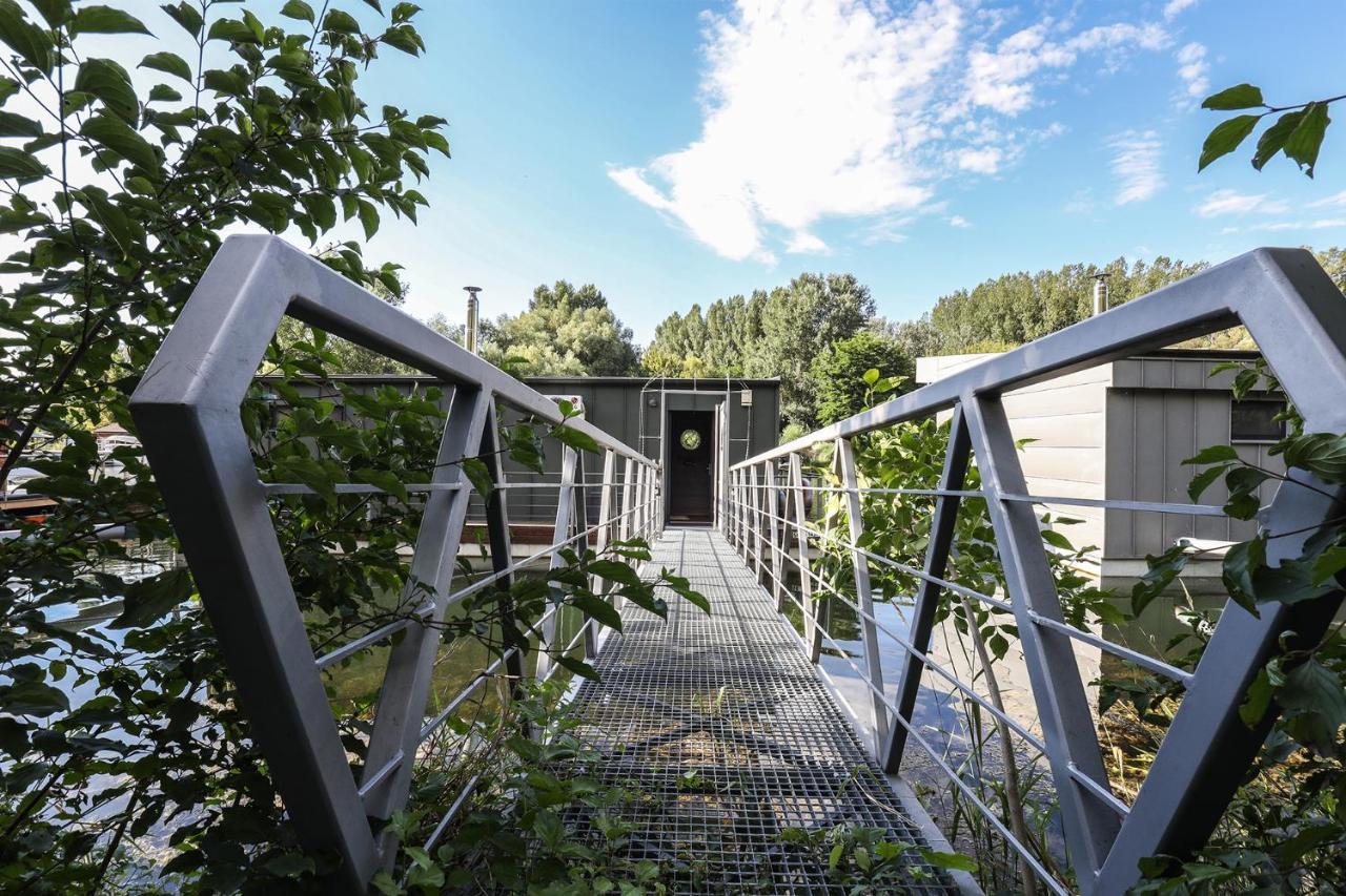 Villa Hausbot U Rybara A Kacky à Bratislava Extérieur photo
